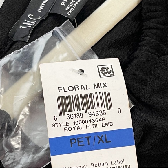 New INC Sleeveless Embroidered Jumpsuit Halter Neckline Pockets Blouson Size XLP - Picture 9 of 11